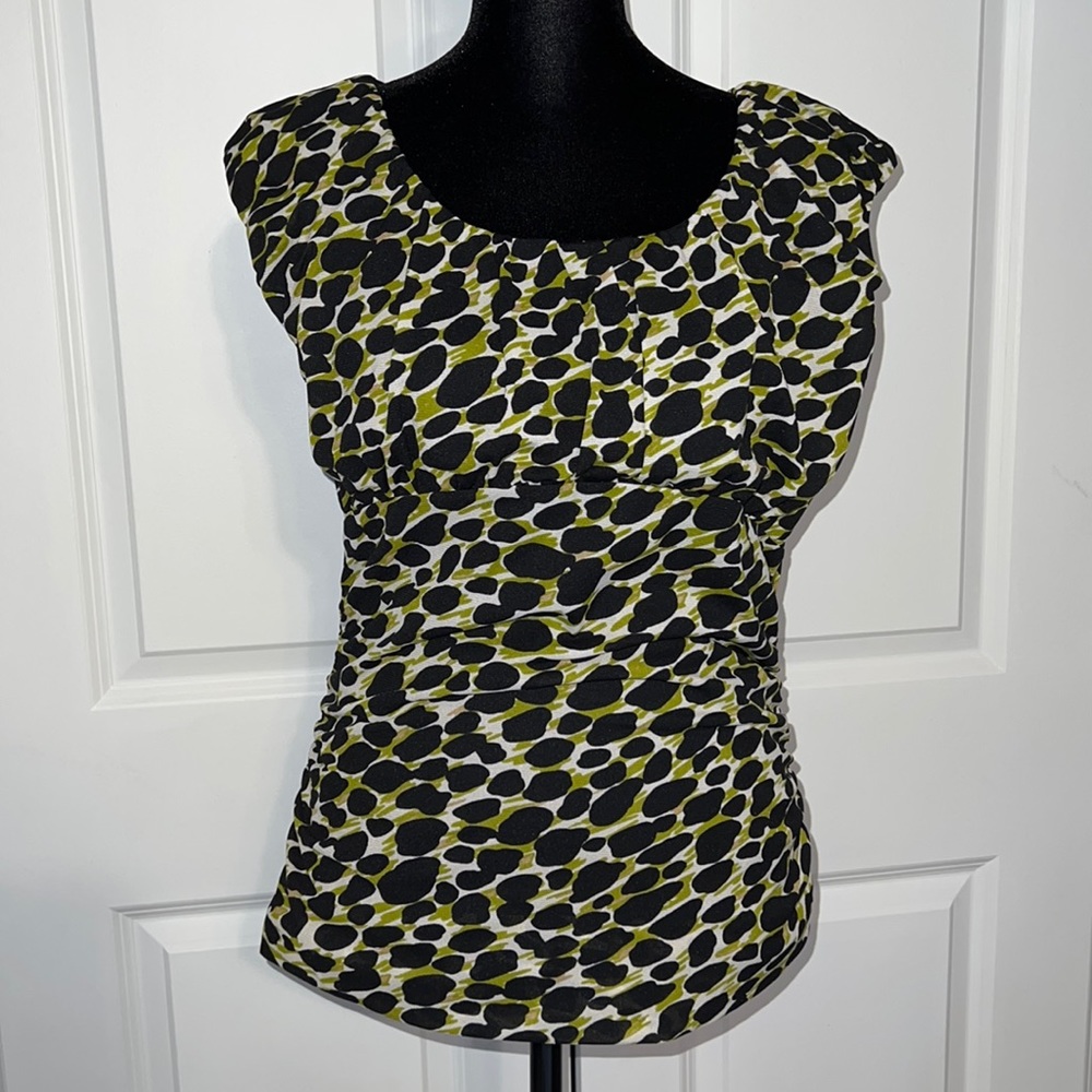 Yves Knit Top Size Medium